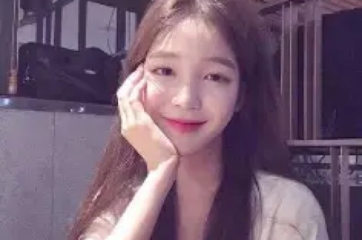 谢娜讨公道反遭锤！薛之谦粉丝翻旧账张杰黑料被扒底朝天